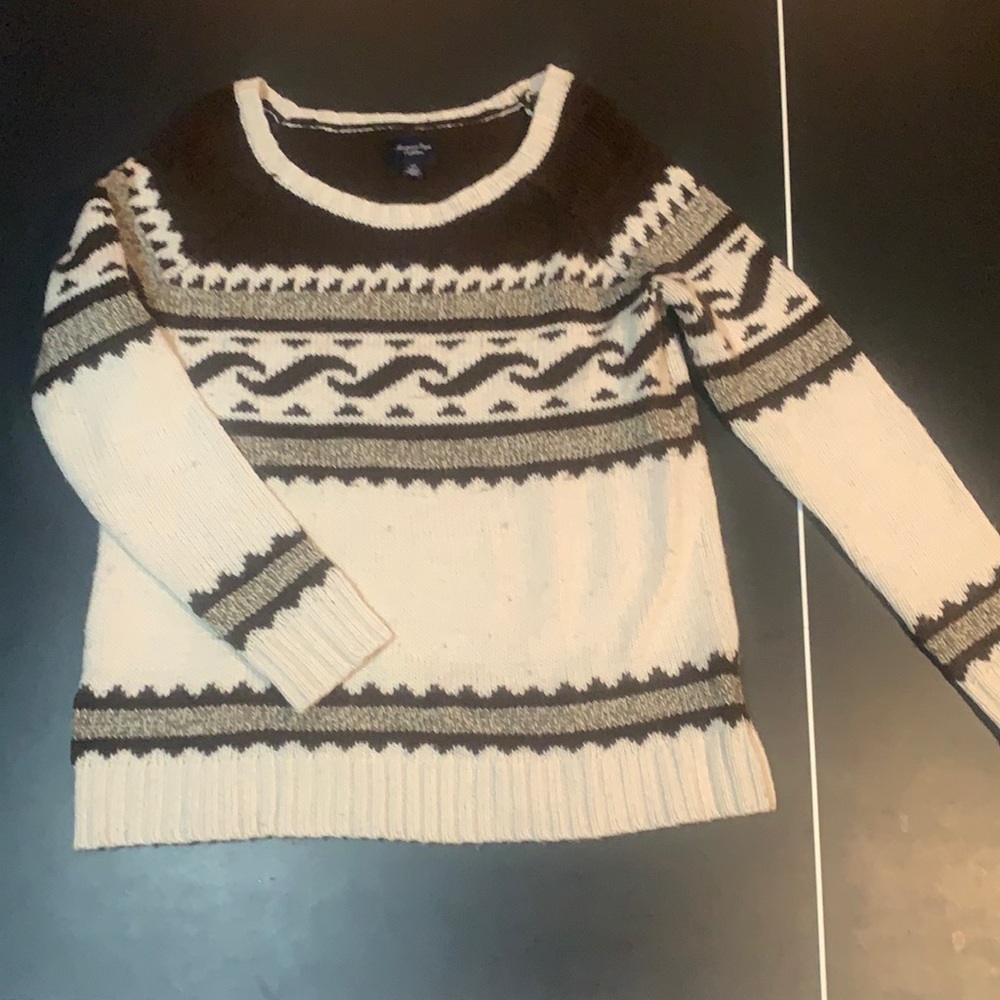 Wool blend sweater